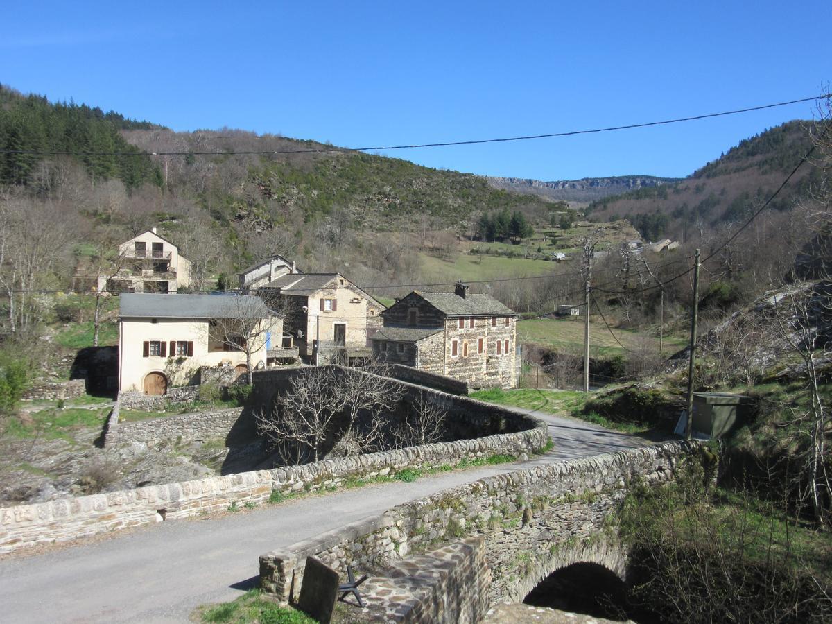Auberge du Tarnon Les Vanels Extérieur photo